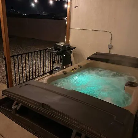 Casa Charleston-3Br-2Bath-Hot Tub-Pet Friendly-No Pet Fees! Villa Albuquerque Exterior photo
