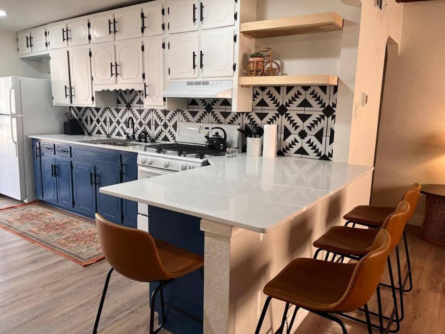 Casa Charleston-3br-2bath-hot Tub-pet Friendly-no Pet Fees! Holiday home